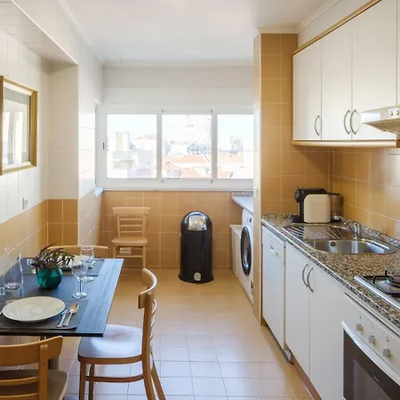 Apartment Ola - Penha De Franca Lisbon